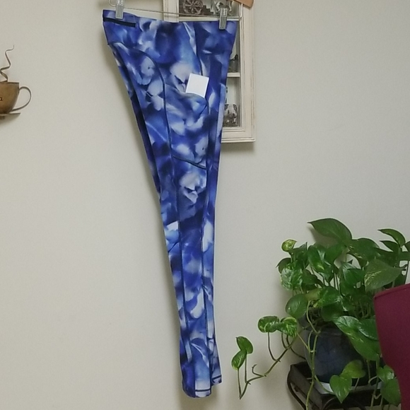 Lululemon Women's leggings Size 4 - Picture 6 of 10